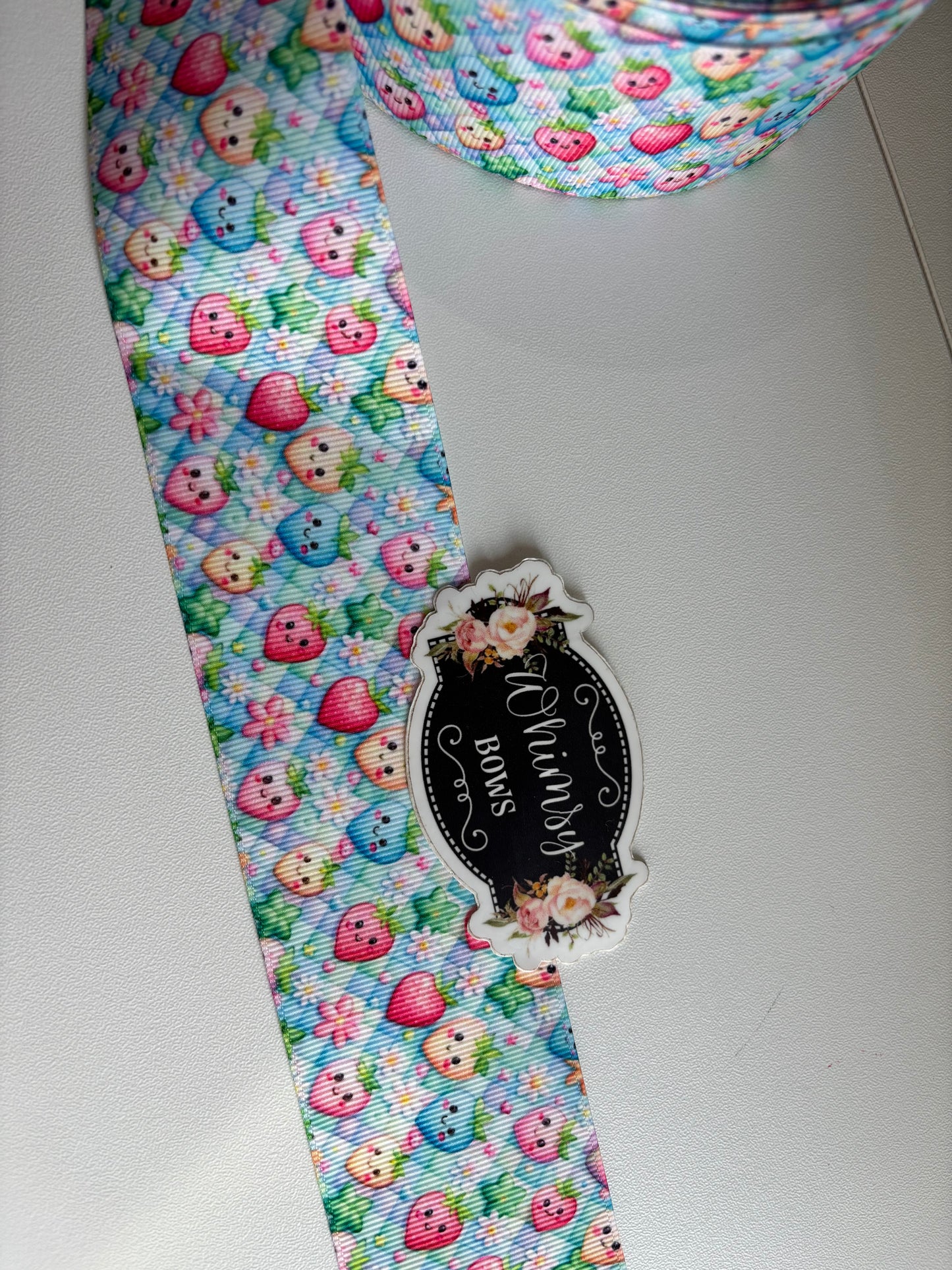 STRAWBERRIES CUTE FACES 2 INCH