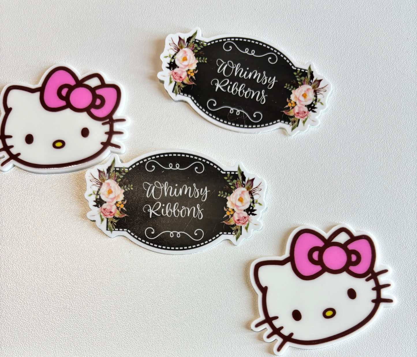 HK KITTY FACE LARGE RESIN