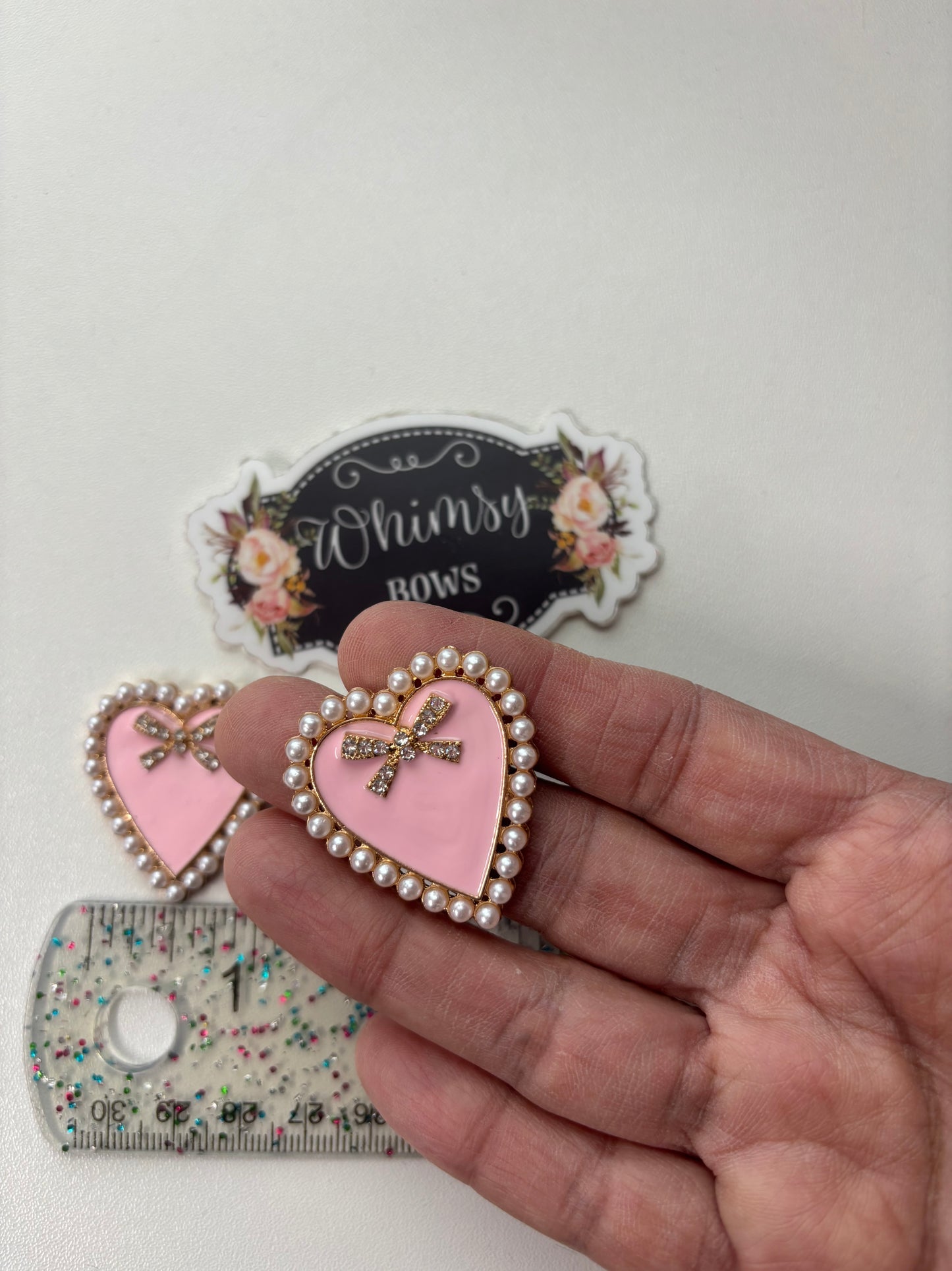 Enamel flat back pearl center