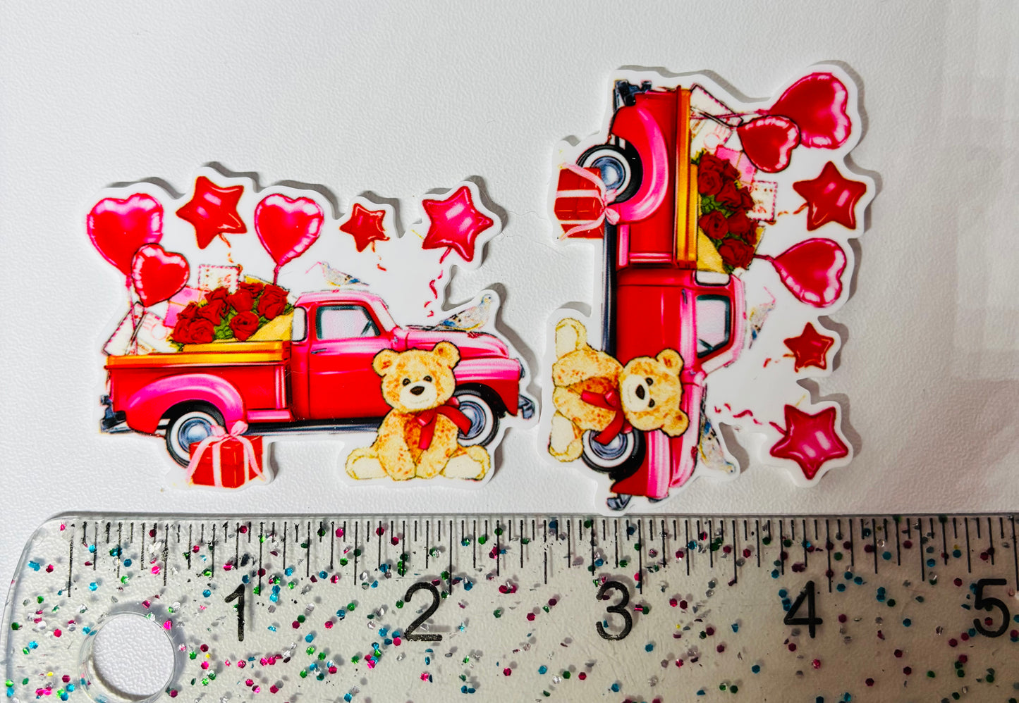 TRUCK HOLIDAY VALENTINES LARGE RESIN