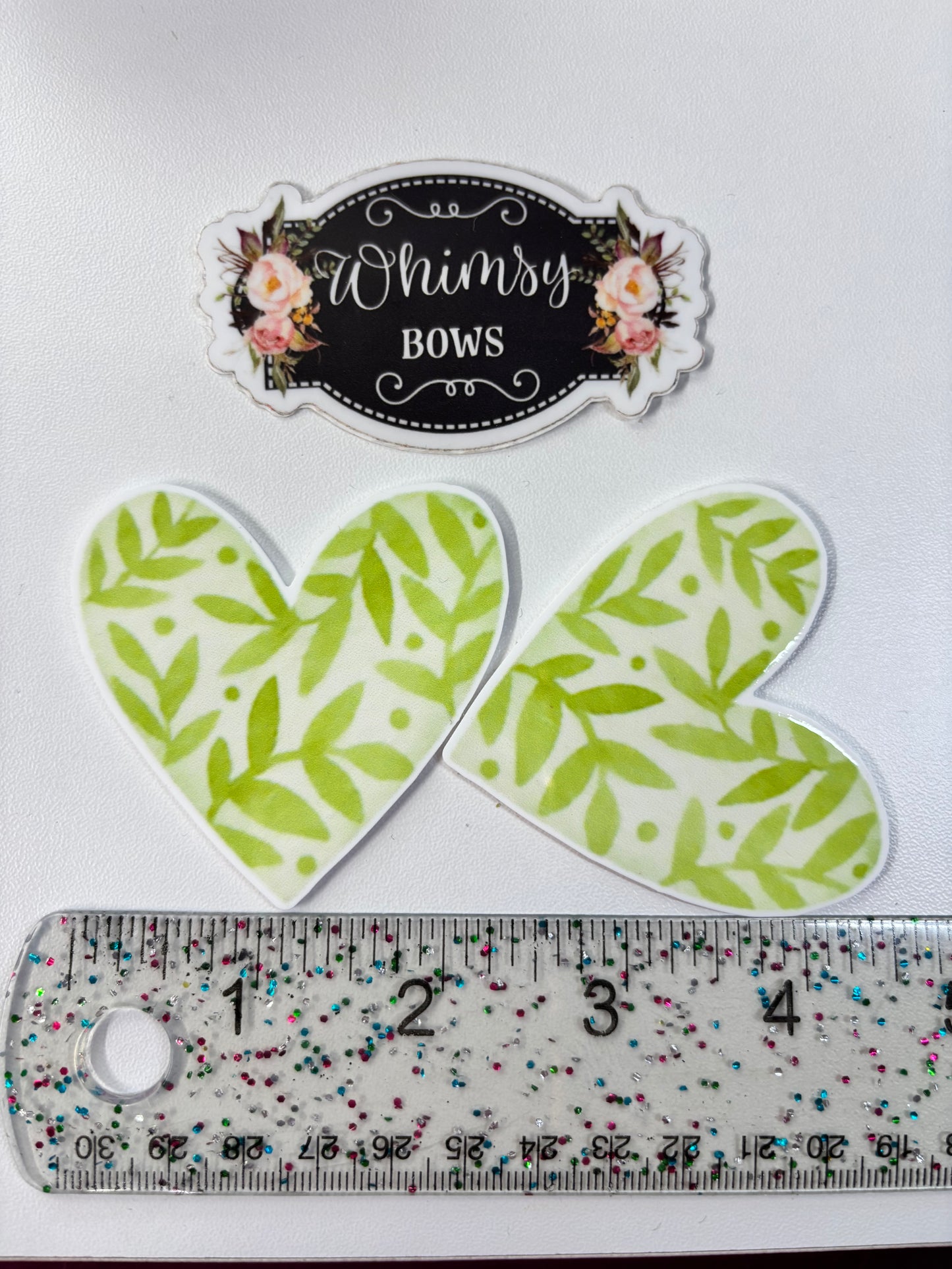 HEART LIME GREEN LARGE RESIN