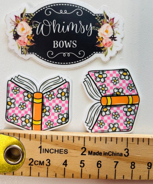 BOOKS w flower small resin