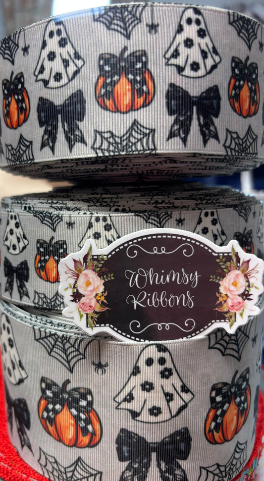 1.5 INCH CUTE GHOST W BLACK PLAID PUMPKIN