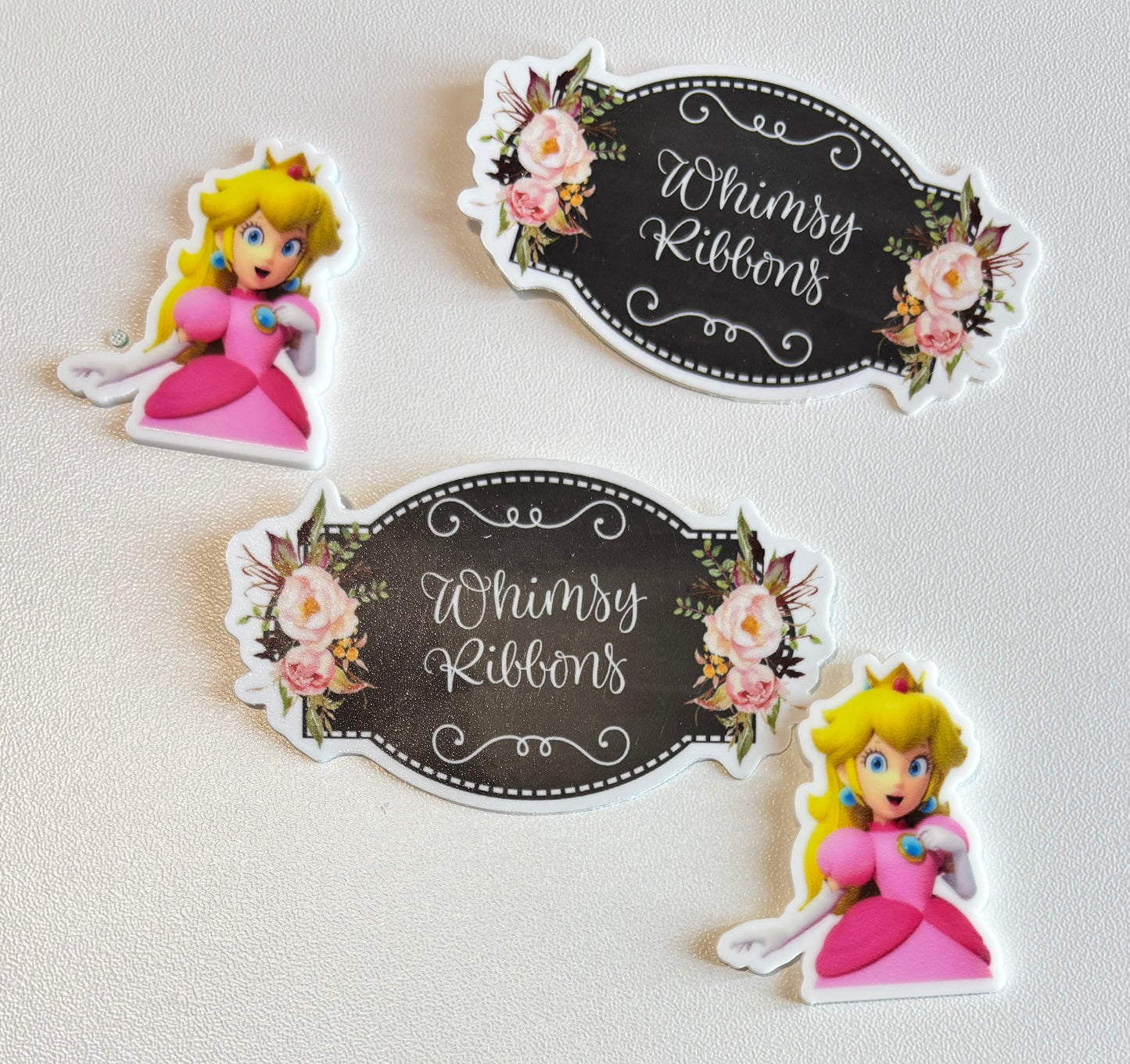 PEACH MARIO SMALL RESIN