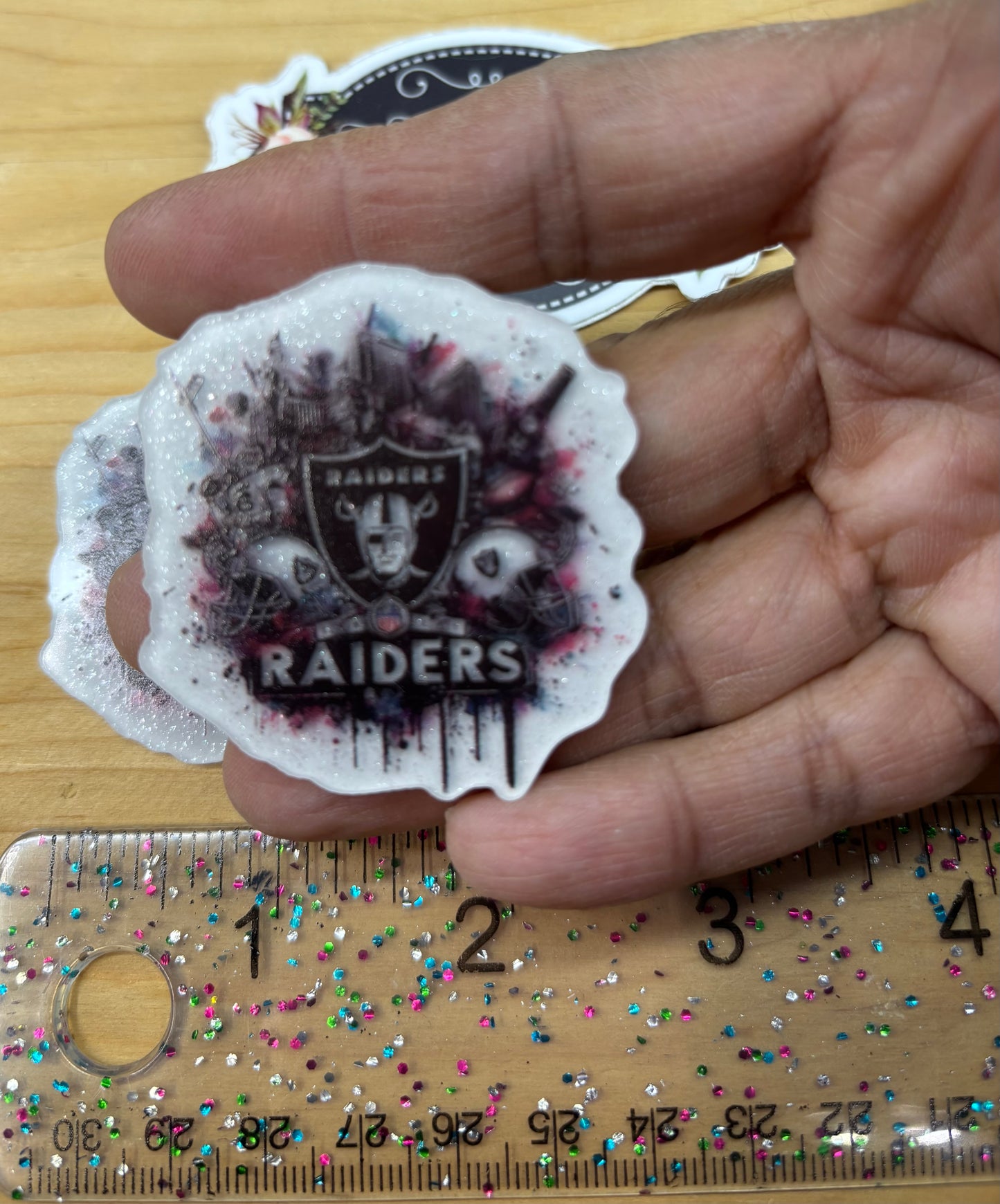 RAIDERS GLITTER    RESIN SMALL
