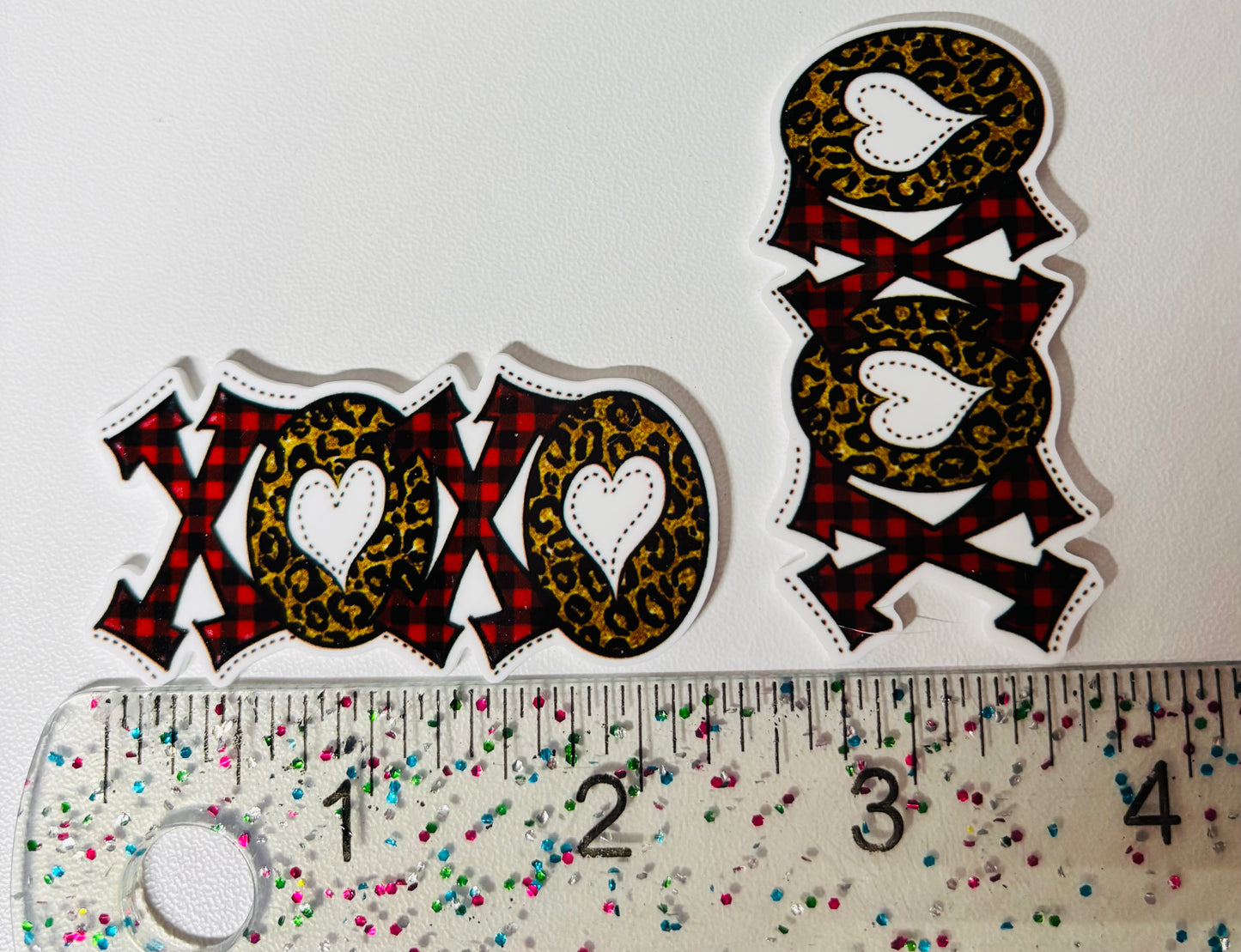 XOXO HOLIDAY VALENTINES LARGE RESIN