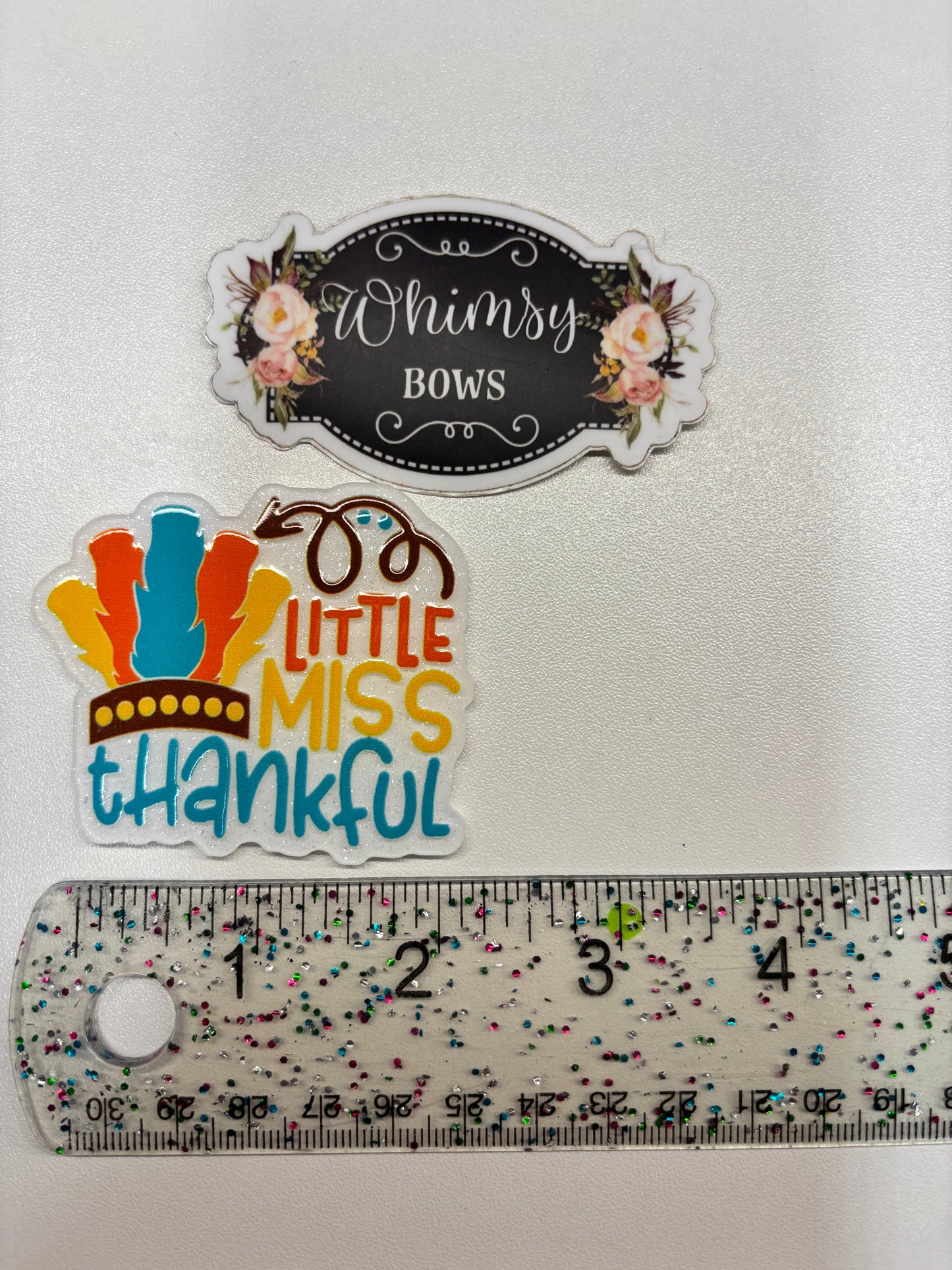 LITTLE MISS THANKFUL GLITTER   Large Resin - Thanksgiving