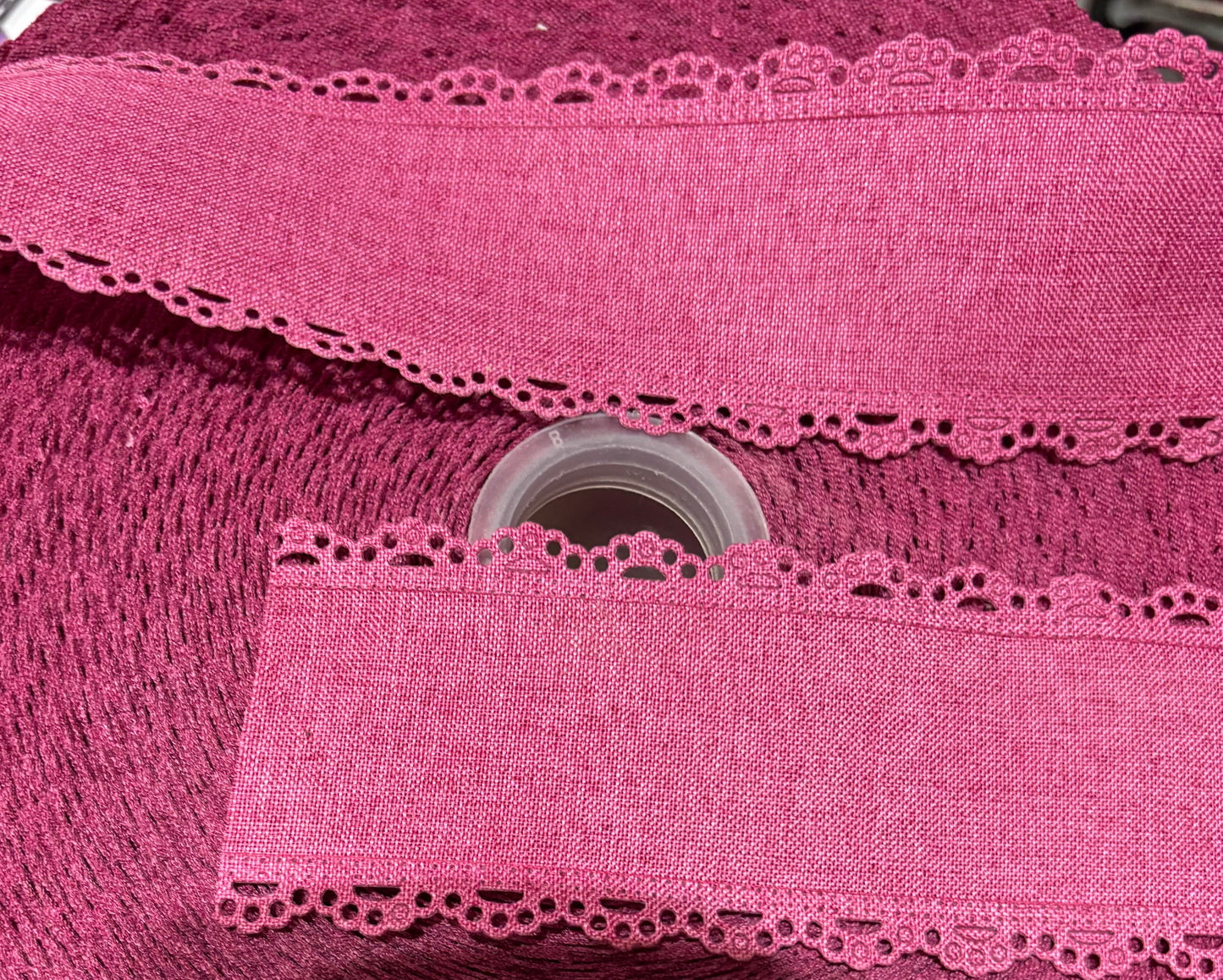 1.5 inch  SCALLOPED  TRIM  HEATHER COLOR   no wire - thick