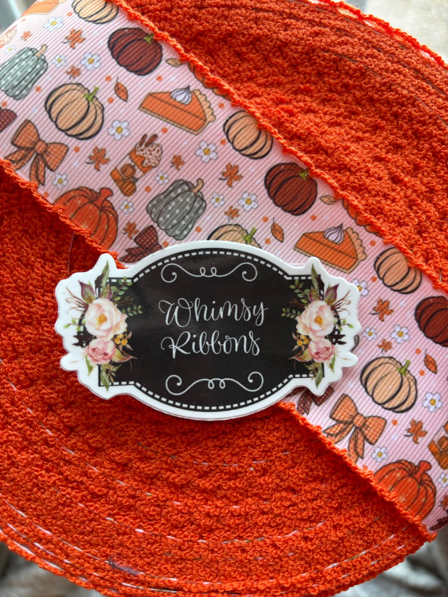 2 INCH   FALL PIE W PUMPKINS W ORANGE STITCH