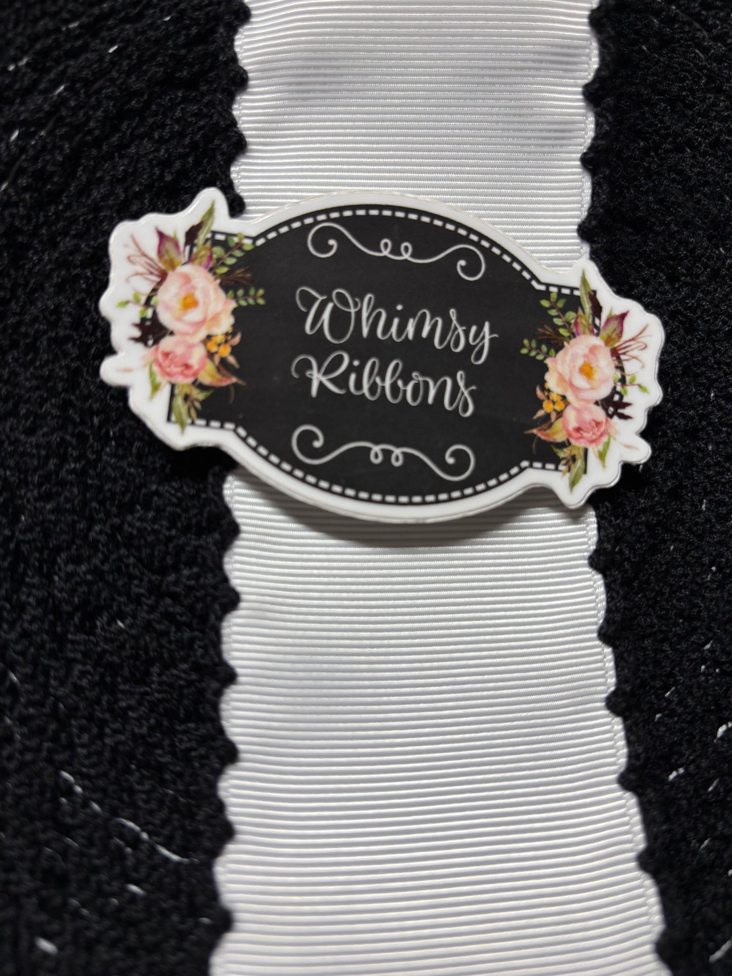 3 INCH WHITE W BLACK MOONSTICH