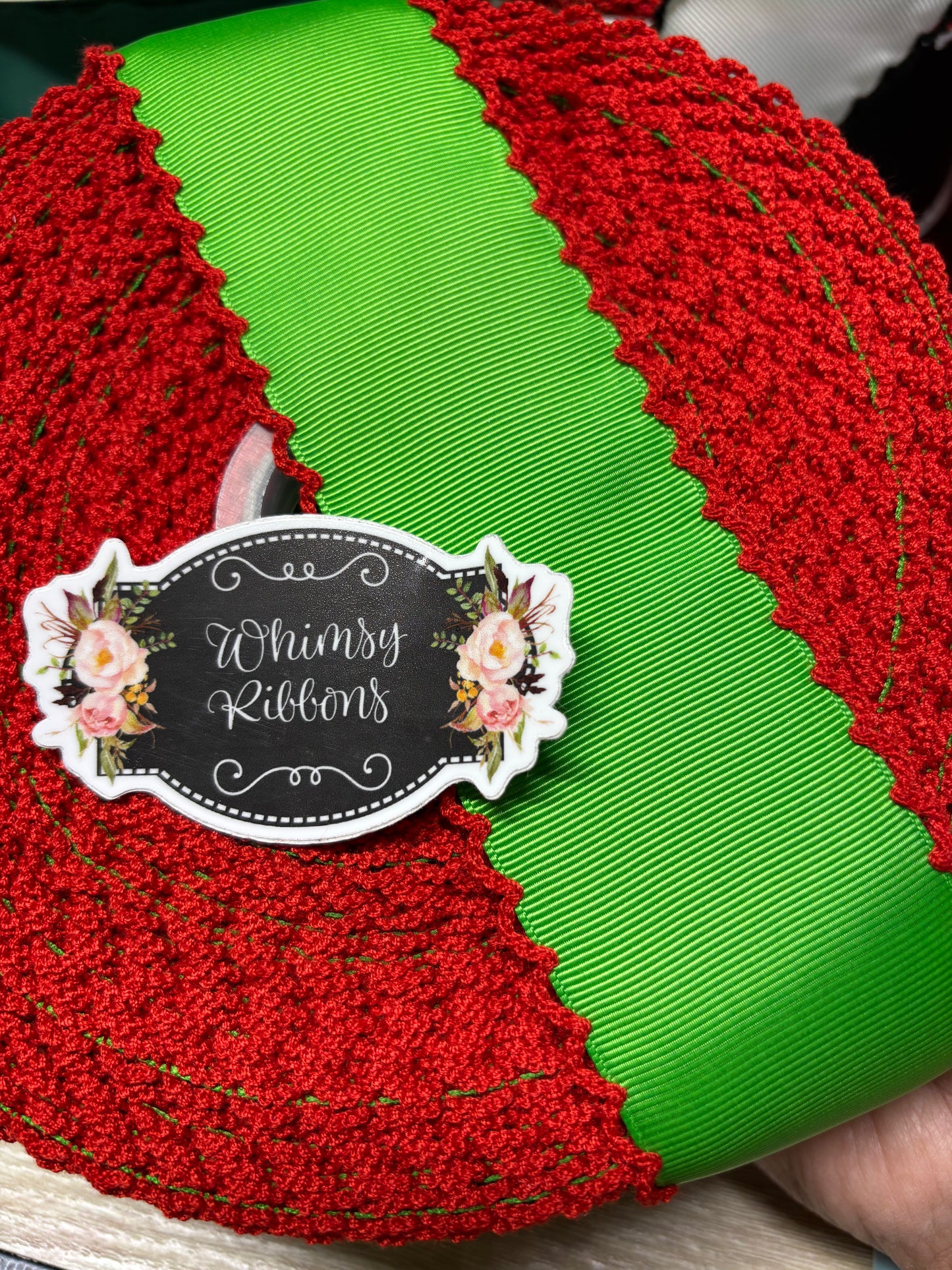 1.5 CLASSIC GREEN W RED MOONSTITCH
