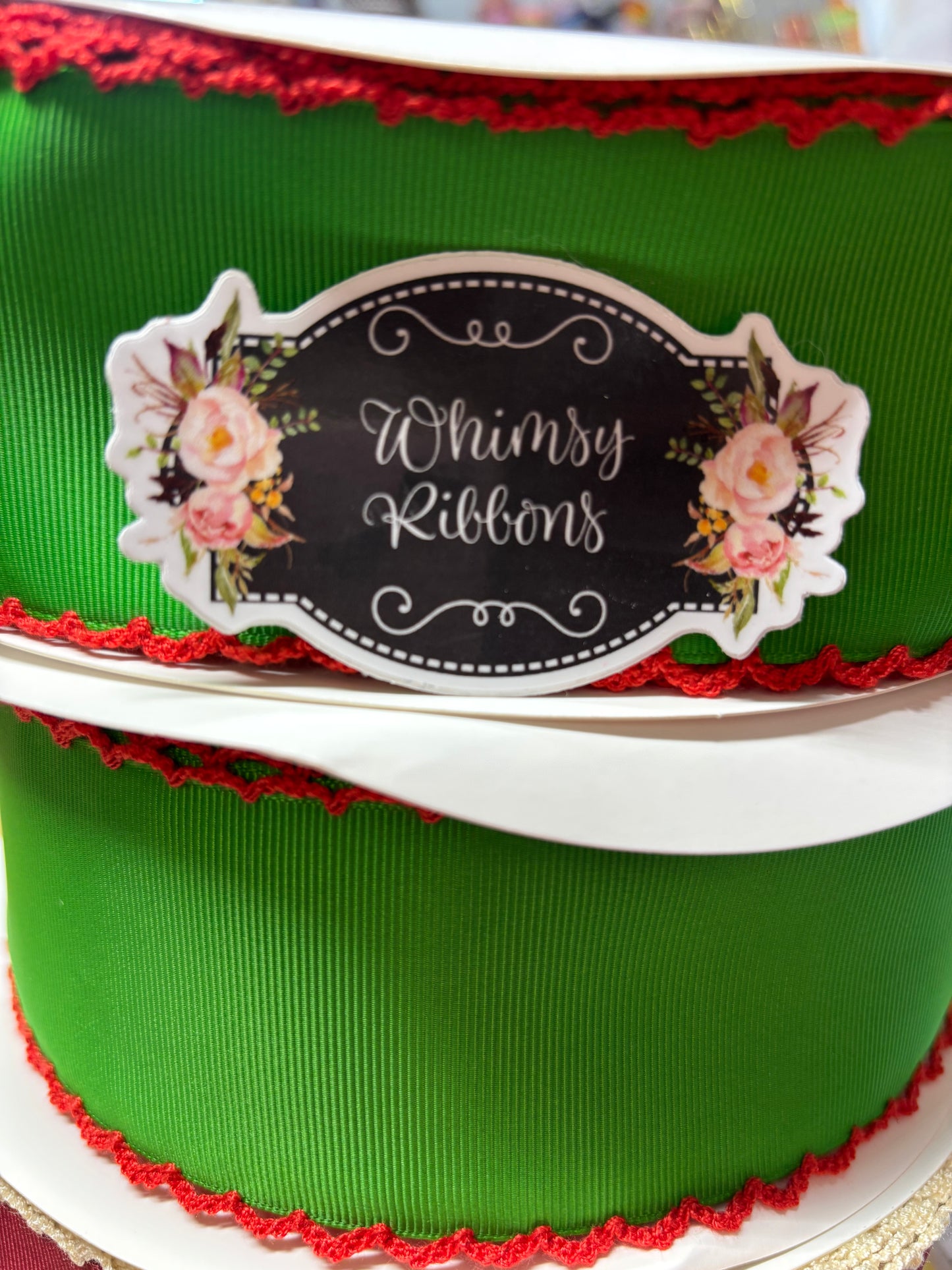 2.25 Classic green w red MOONSTICH