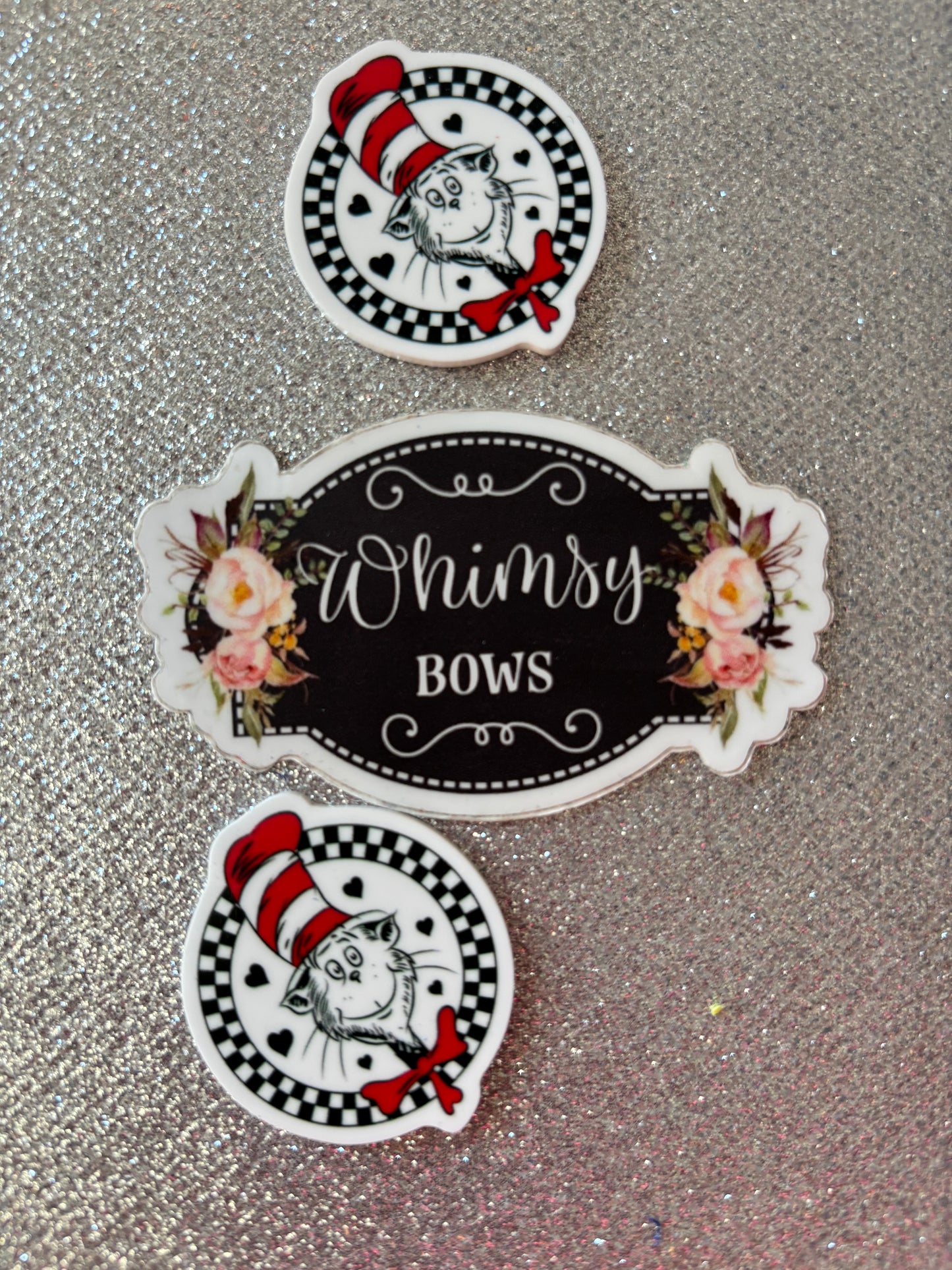 CAT HAT DR SEUSS round  small  Resin